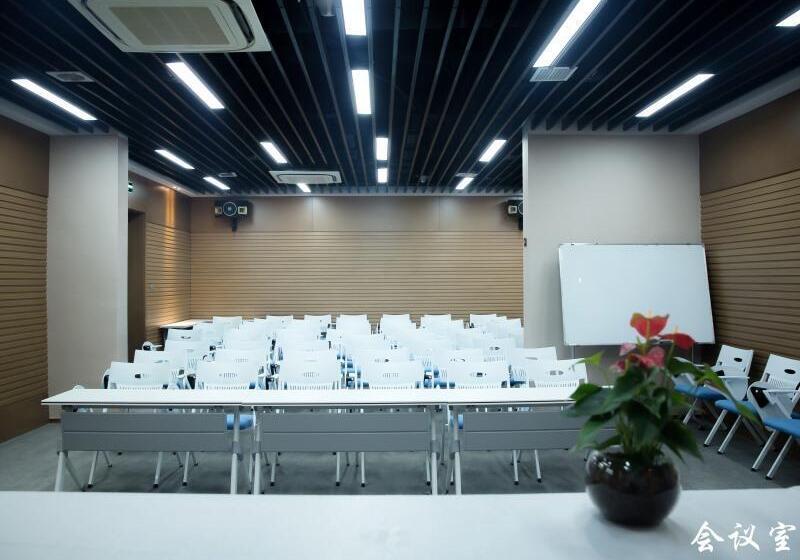 فندق Greentree Inn Jinan Gaoxin District International Convention Centre Business