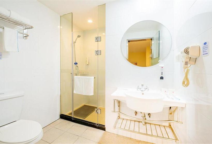 Отель Hanting Express Shanghai Bund East Jinling Road