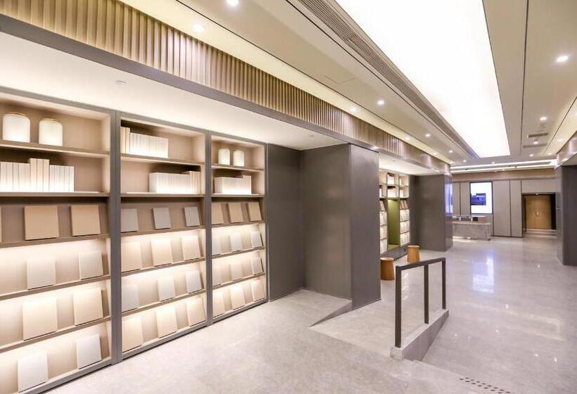 Ji Hotel Chongqing Jiefangbei Pedestrian Street Minsheng Road