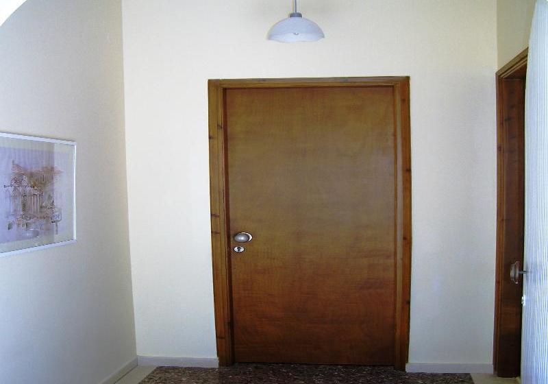 Apostolos & Eleni Family Apartments