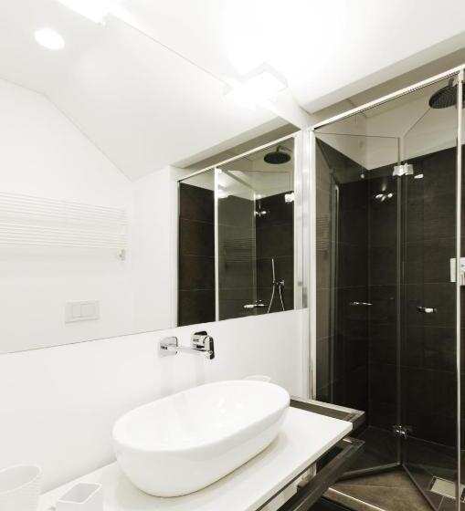 تختخواب و صبحانه Genova Porto Antico Boutique Rooms