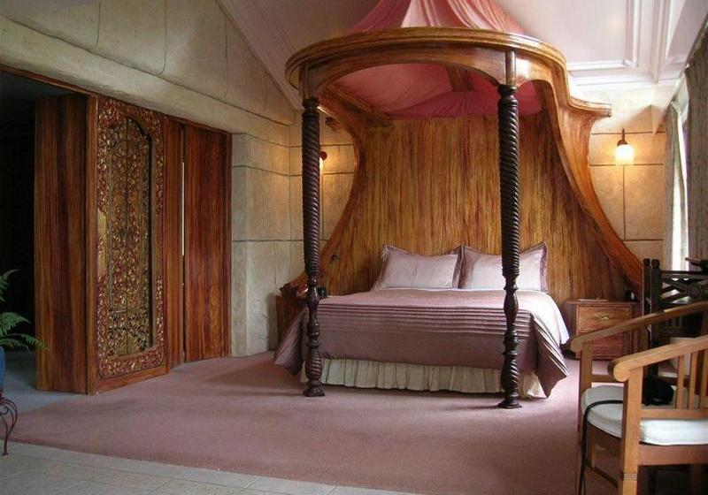 Отель A Camelot Tower & Penthouse