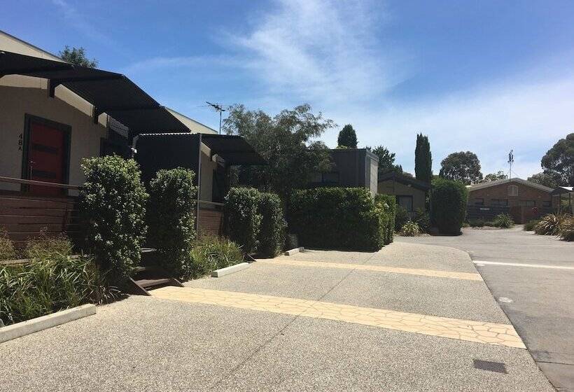 فندق Airport Tourist Village Melbourne