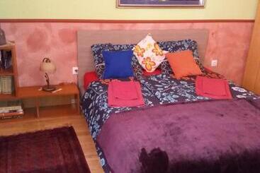 هتل Apartment&rooms Globus Mostar