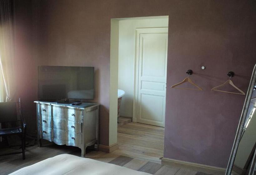 هتل B&b Saintsauveur Bruges