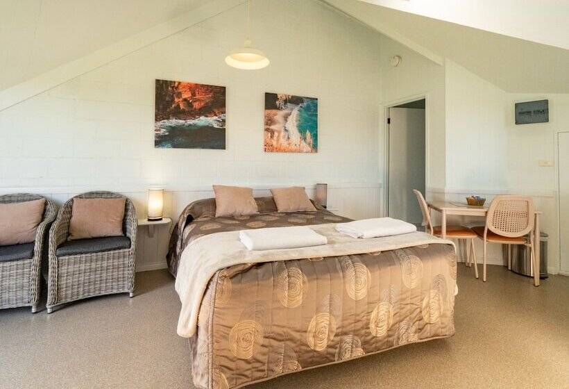 בית מלון כפרי Beach Cabins Merimbula