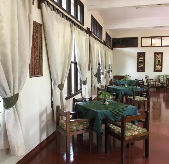 هتل Bristol Cottages Kilimanjaro