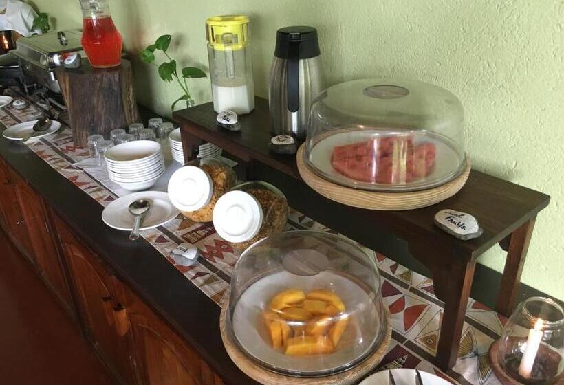 هتل Bristol Cottages Kilimanjaro