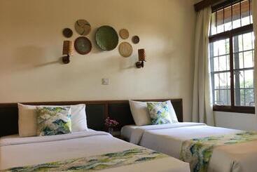 هتل Bristol Cottages Kilimanjaro