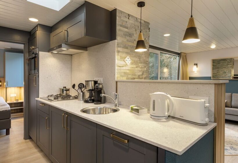 هتل Center Parcs Erperheide