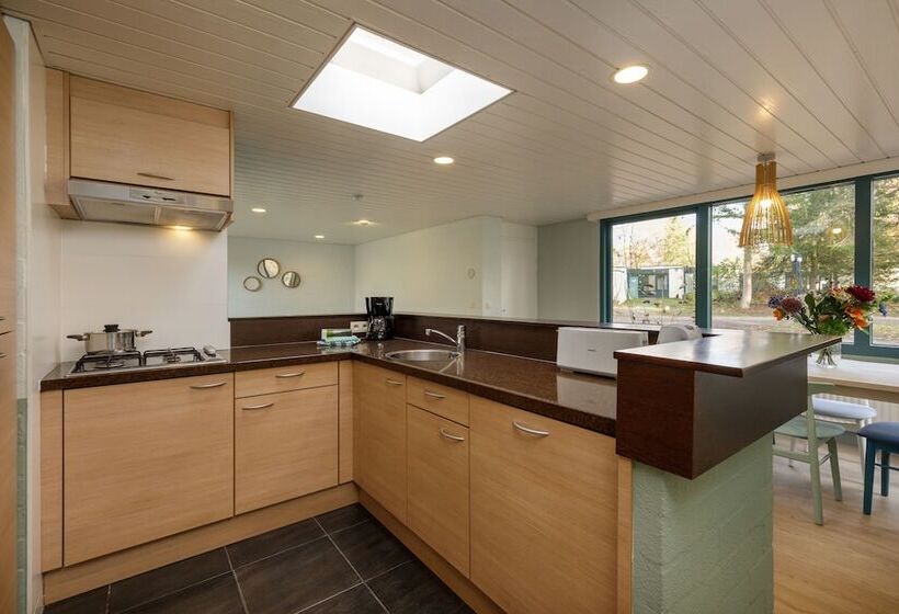 هتل Center Parcs Erperheide