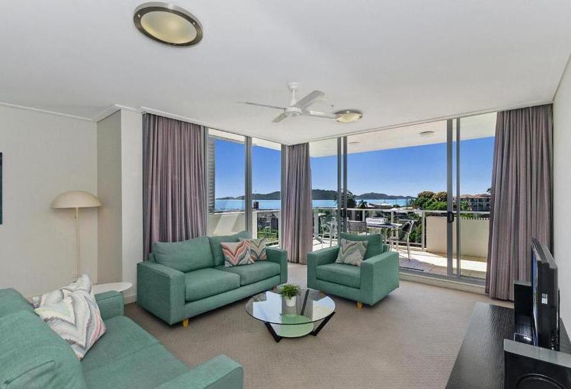 هتل The Dalgety Apartments