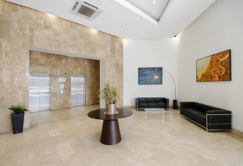 هتل The Dalgety Apartments