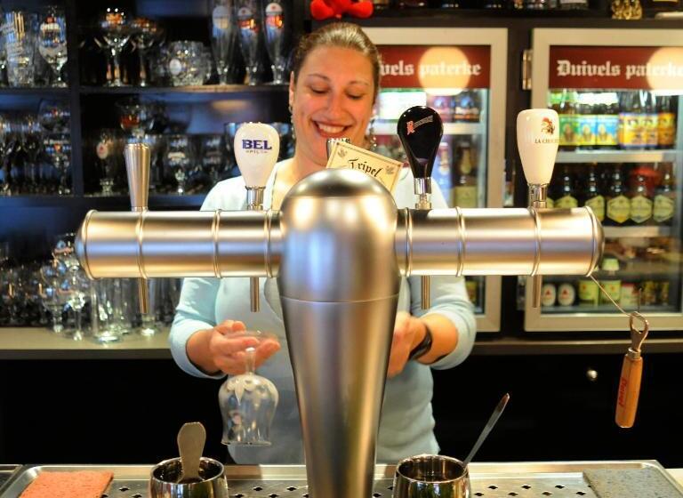 هتل Duivels Paterke Harelbeeksestraat 29, 8500 Kortrijk