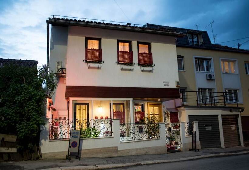 Fotos del hotel Halvat Guesthouse:  60