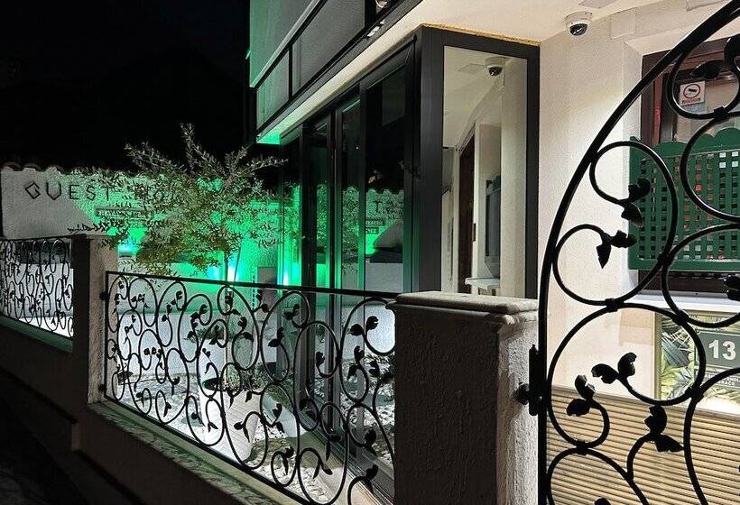 Fotos del hotel Halvat Guesthouse:  54