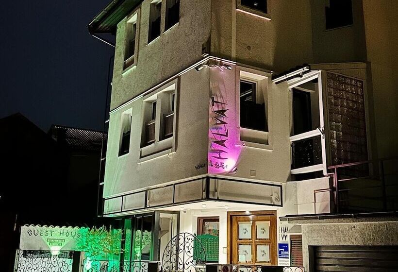 Fotos del hotel Halvat Guesthouse:  42