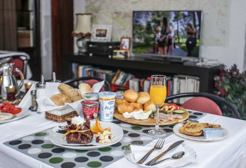 Fotos del hotel Halvat Guesthouse:  28