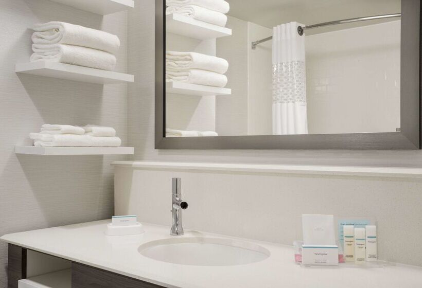 هتل Hampton Inn & Suites West Des Moines/sw Mall Area