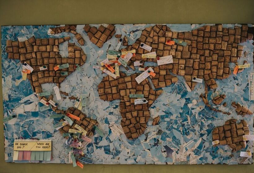 هتل Hostel Like Quijote