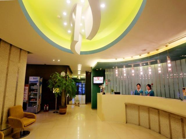 Отель Jinjiang Inn Xuchang Hubin Road