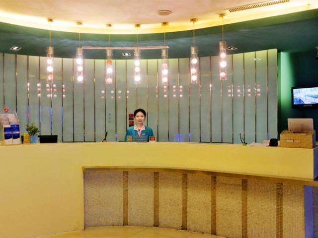 Отель Jinjiang Inn Xuchang Hubin Road