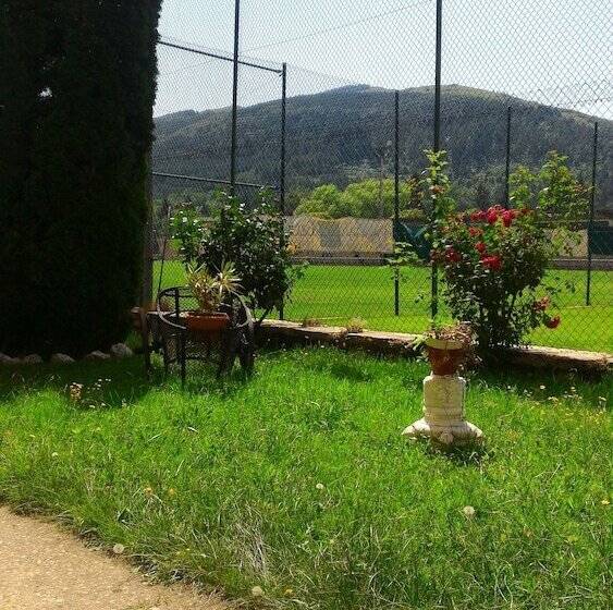 هتل Montes Blancos