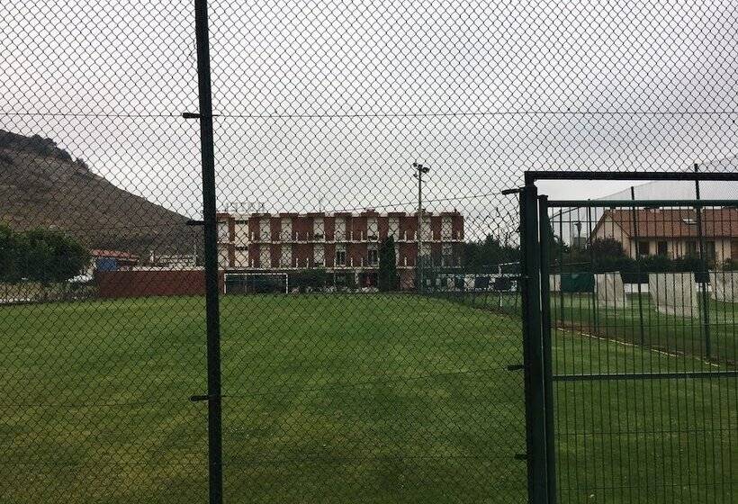 هتل Montes Blancos