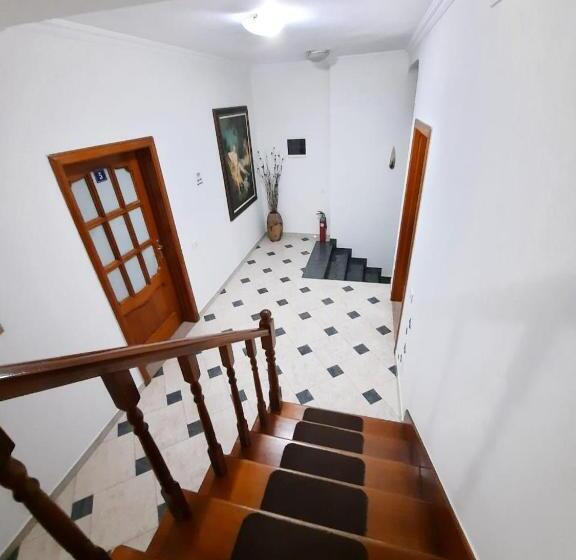 هتل Vila 57