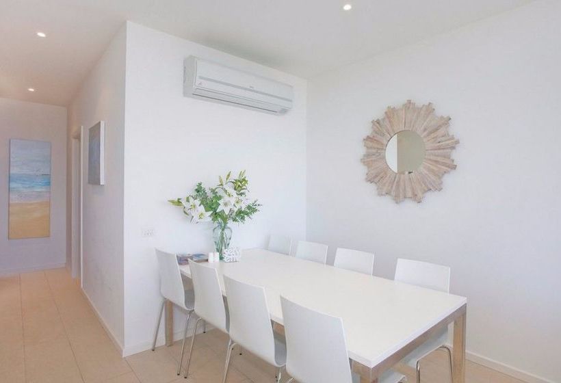 Отель Whitewater Apartments