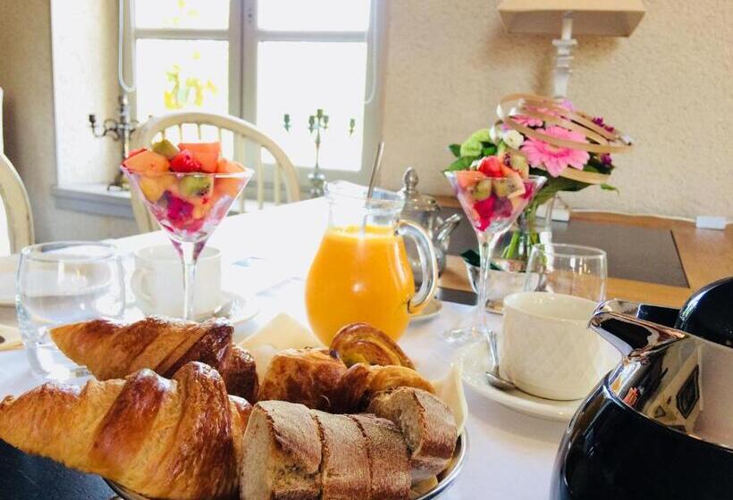 پانسیون Chateau D Origny, Chambres D Hotes Et Restaurant Gastronomique