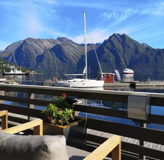 Sagafjord Hotel   By Classic Norway Hotels