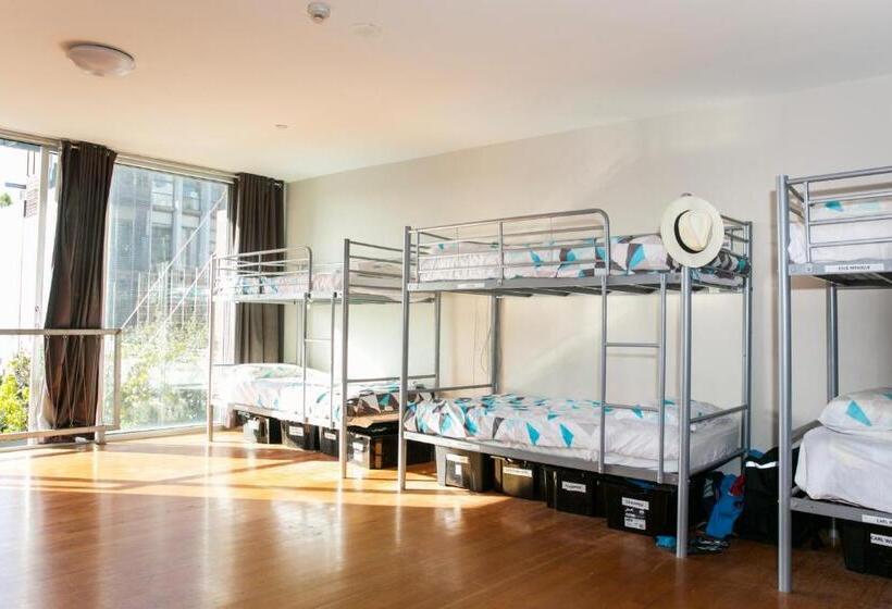 هاستل Barkly Backpackers