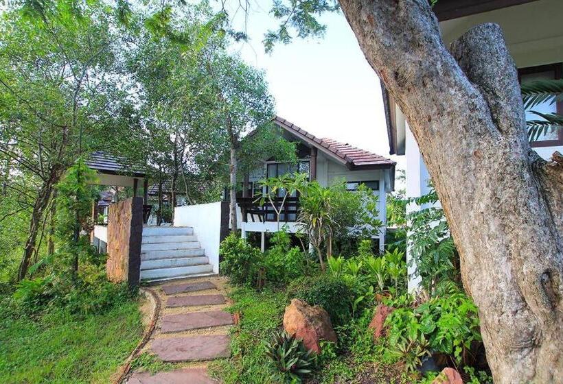 هتل Baan Suan Nuan Ta