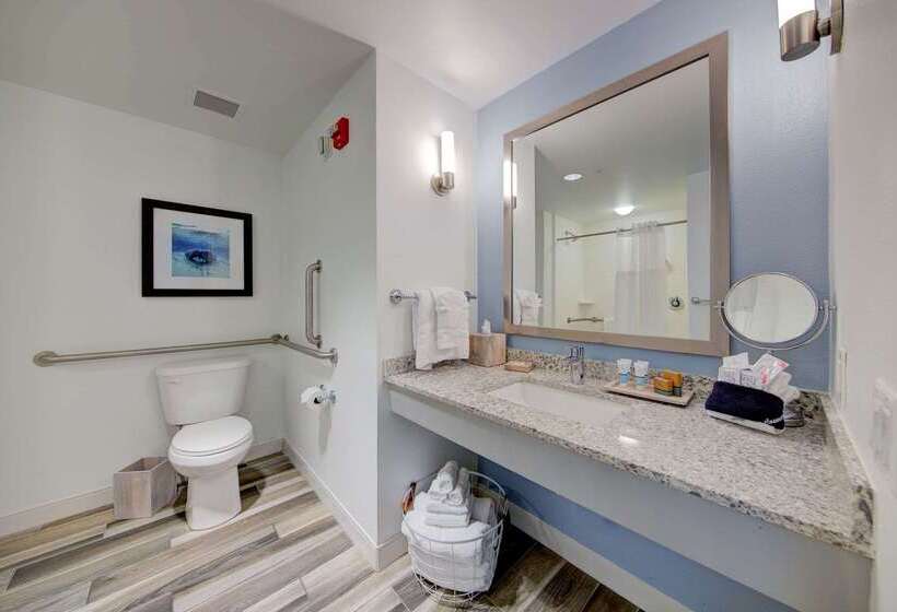 هتل Best Western Premier   The Tides