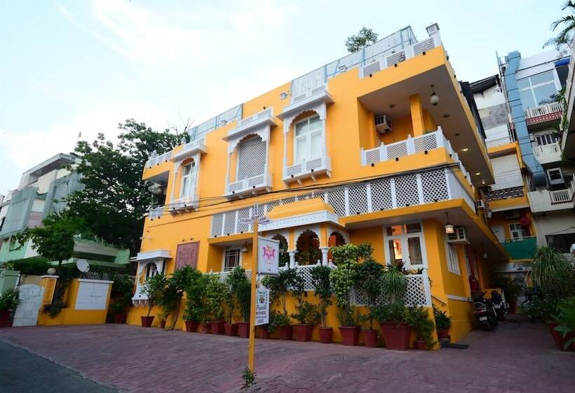 هتل Chitra Katha  A Story Per Stay