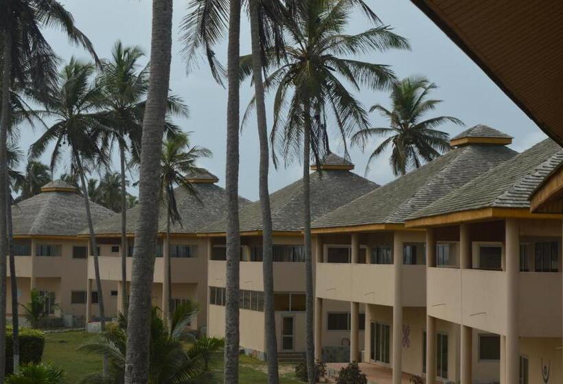 هتل Elmina Bay Resort