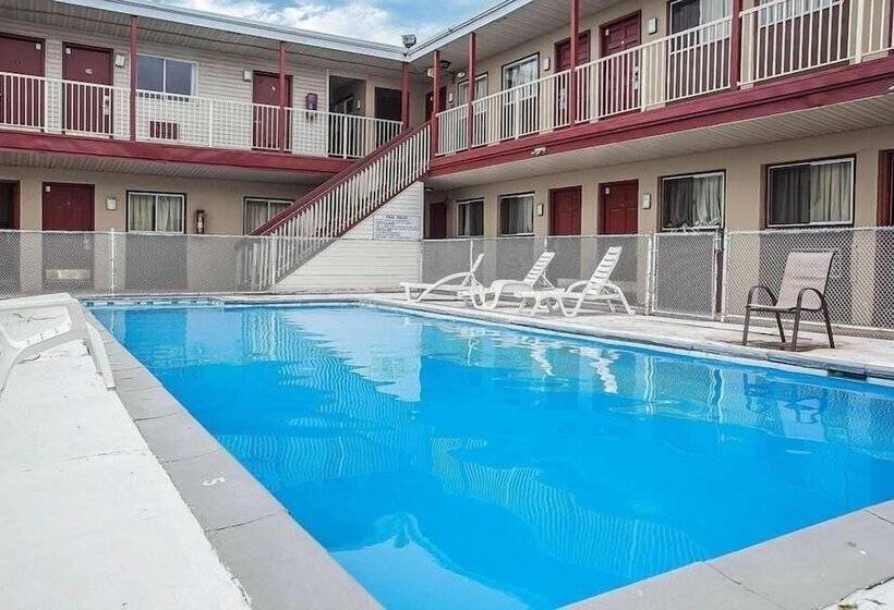هتل Flamingo Inn