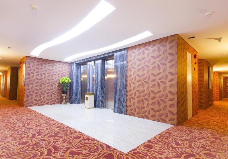 هتل Grand Sovia
