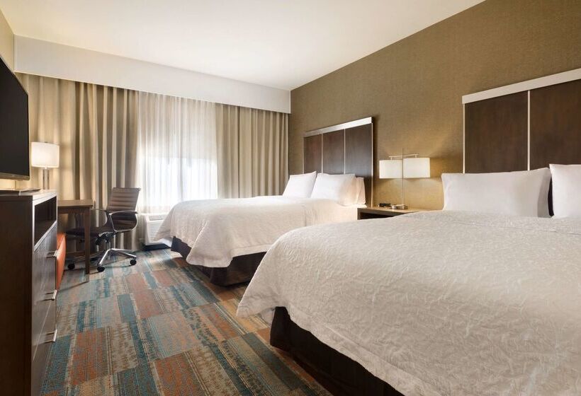 هتل Hampton Inn Elko
