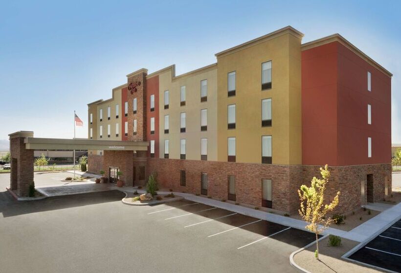 هتل Hampton Inn Elko