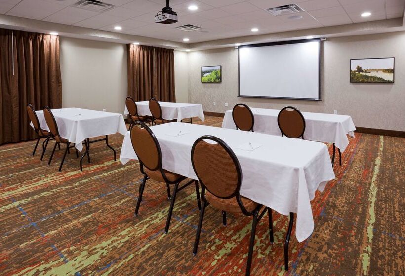 Отель Hampton Inn Minneapolis Roseville