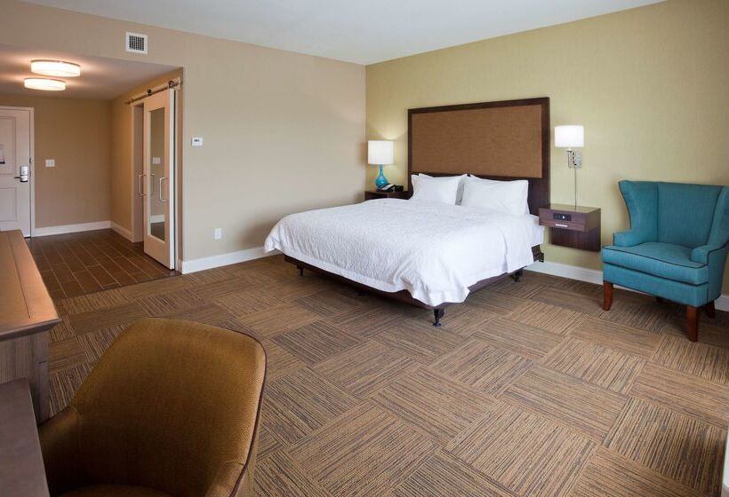 Отель Hampton Inn Minneapolis Roseville
