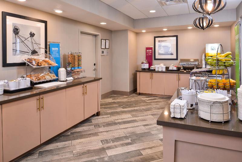 בית מלון כפרי Hampton Inn & Suites Altoonades Moines