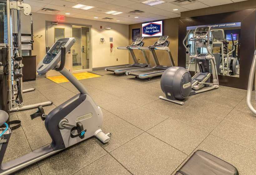 酒店 Hampton Inn & Suites Dublin