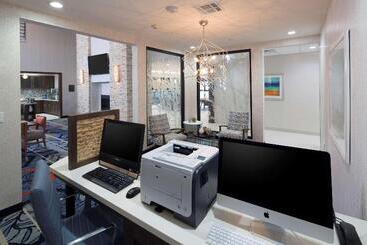 هتل Homewood Suites By Hilton Houston / Katy Mills Mall