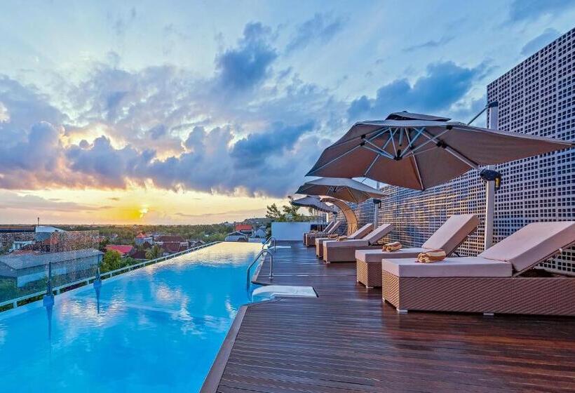 هتل Infinity8 Bali