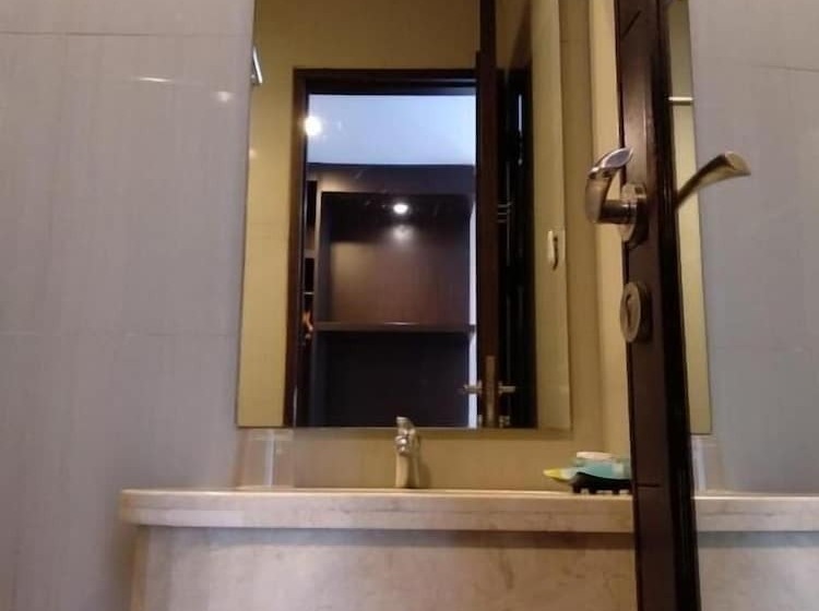 Fotos del hotel Oasis Siliwangi Sport:  8