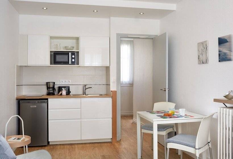 هتل Residence Paris Asnieres