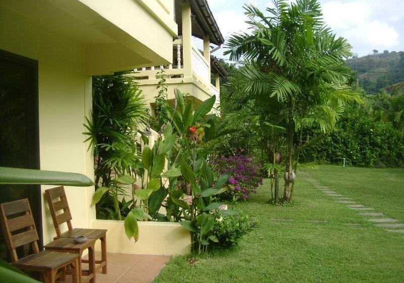 پانسیون Chez Charly Bungalow